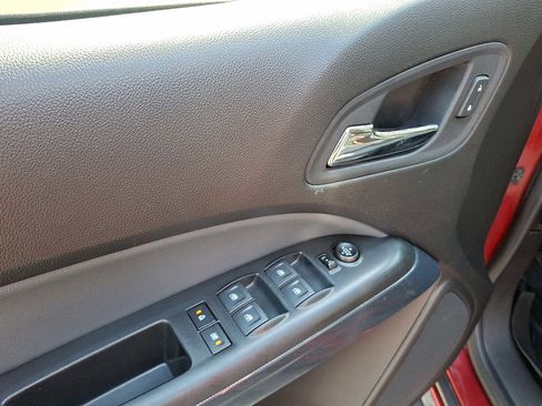 Used 2020 Chevrolet Colorado Z71 image 14