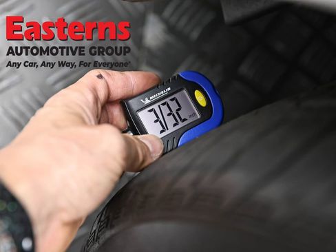 Used 2023 BMW X7 xDrive40i w/ Executive Package image 30