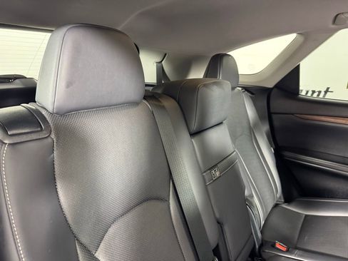 Used 2021 Lexus RX 350L Premium w/ Premium Package image 27