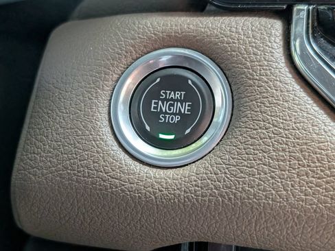 Used 2023 GMC Canyon Denali AWD/4WD image 38