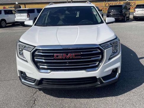 Used 2023 GMC Terrain SLT w/ Tech Package AWD/4WD image 10