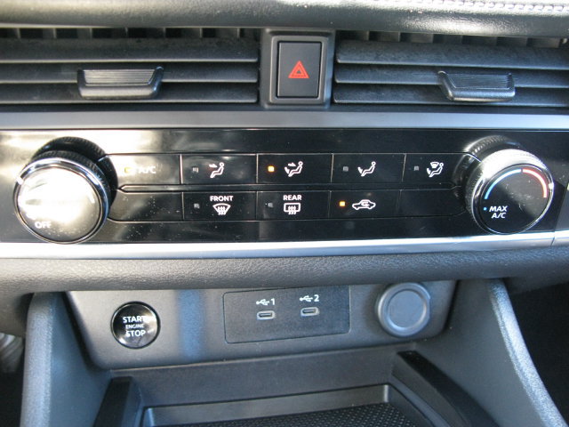 Used 2024 Nissan Rogue S FWD image 18