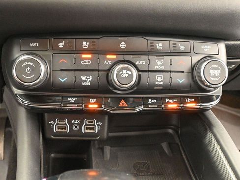 Used 2022 Dodge Durango R/T AWD/4WD image 22