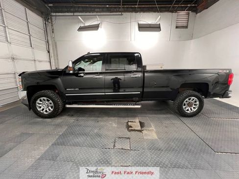 Used 2015 Chevrolet Silverado 2500 LTZ w/ Duramax Plus Package image 5