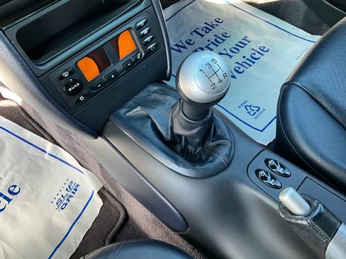 Used 2001 Porsche Boxster Base image 20