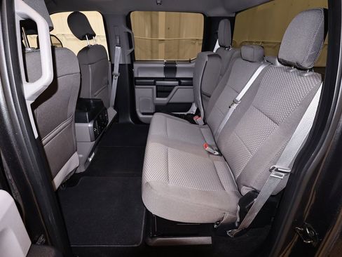 Certified 2019 Ford F250 XLT w/ XLT Value Package image 16