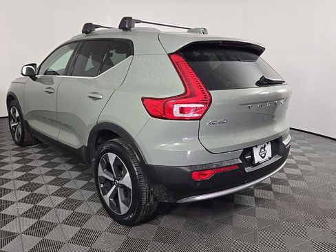Certified 2023 Volvo XC40 B5 Plus w/ Driver Assist Package image 4