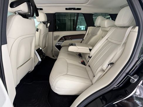 New 2026 Land Rover Range Rover SE AWD/4WD image 13