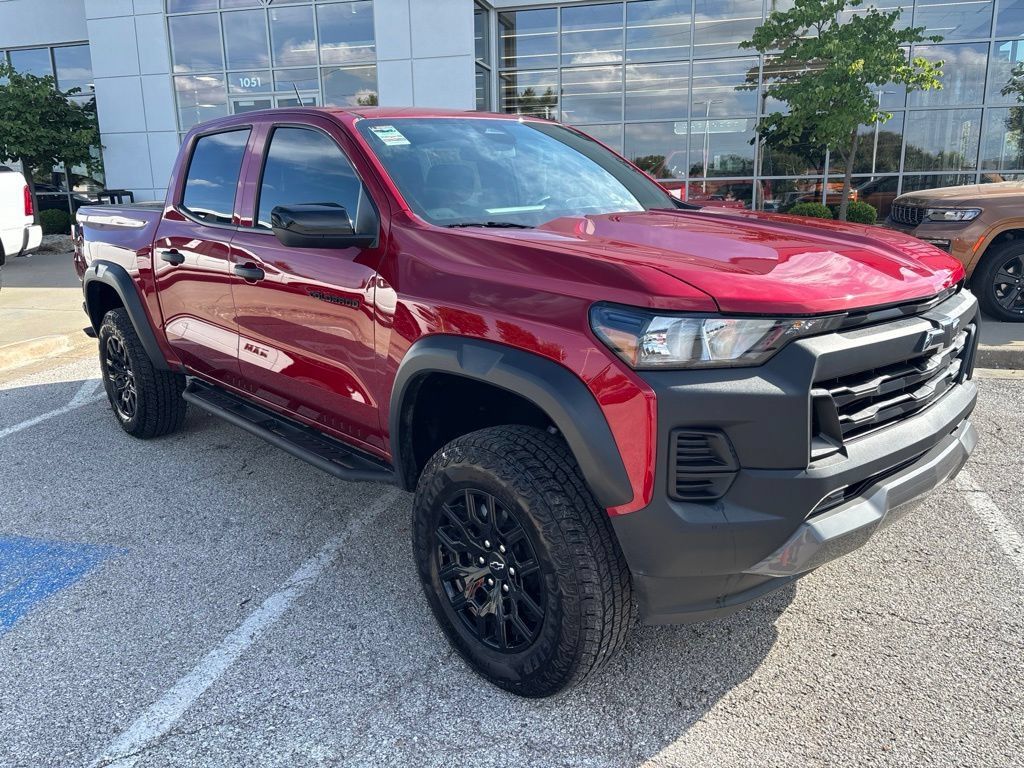 Used 2026 Chevrolet Colorado Trail Boss AWD/4WD image 2