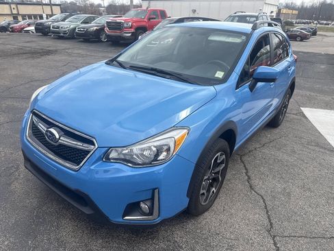 Used 2017 Subaru Crosstrek 2.0i Premium AWD/4WD image 14