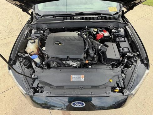 Used 2014 Ford Fusion SE w/ Equipment Group 202A FWD image 23