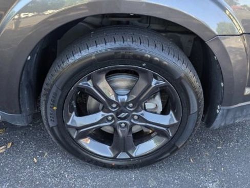 Used 2020 Dodge Journey Crossroad FWD image 11