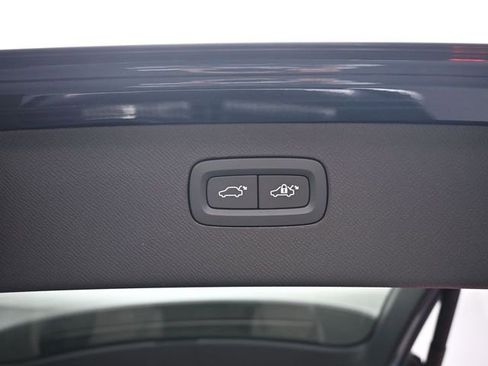 Used 2025 Volvo XC90 B6 Plus w/ Protection Package Premier image 32