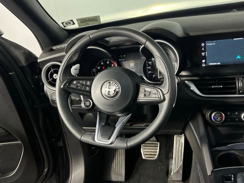 Used 2022 Alfa Romeo Stelvio Sprint image 14