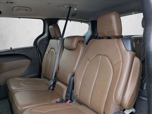 Used 2018 Chrysler Pacifica Limited w/ Advanced Safetytec Group image 15