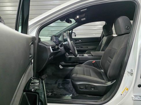 Used 2024 Honda Prologue EX image 13