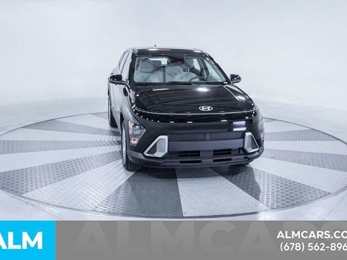 Used 2025 Hyundai Kona SE image 15