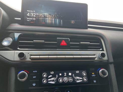 Used 2025 Genesis G70 3.3T Advanced w/ Sport Prestige Package image 23