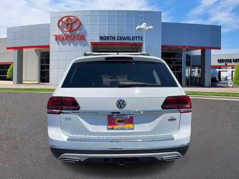 Used 2018 Volkswagen Atlas SEL Premium AWD/4WD image 5