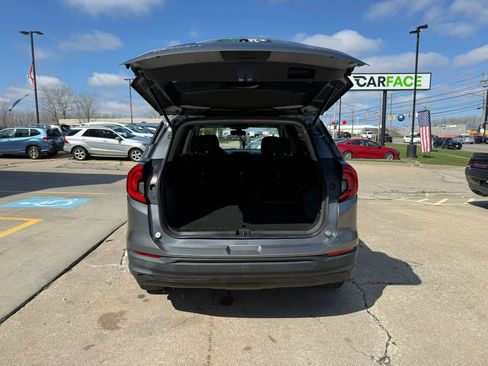 Used 2018 GMC Terrain SLE image 12