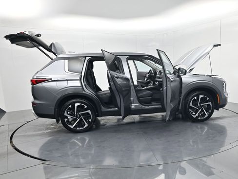 Used 2024 Mitsubishi Outlander SE AWD/4WD image 58