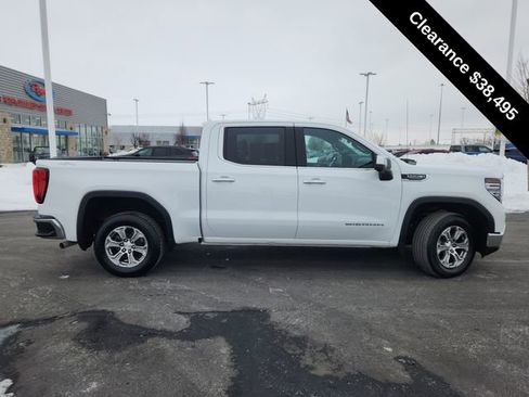 Used 2024 GMC Sierra 1500 SLT AWD/4WD image 9