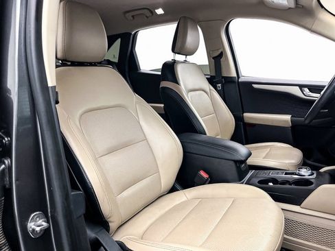 Used 2020 Ford Escape SEL image 35