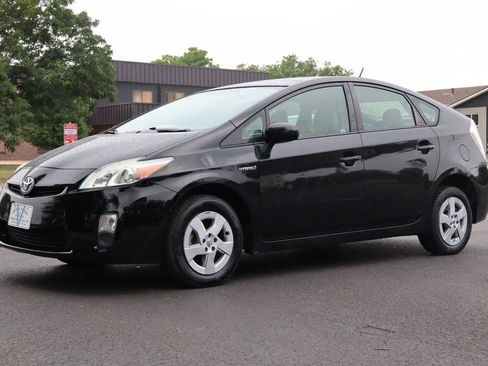 Used 2011 Toyota Prius Four w/ Solar Roof Pkg image 11