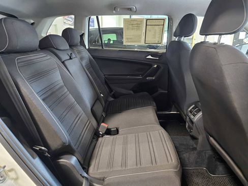 Used 2022 Volkswagen Tiguan S image 12