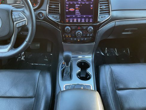 Used 2019 Jeep Grand Cherokee Limited w/ Luxury Group II image 11
