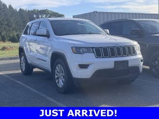 Used 2022 Jeep Grand Cherokee Laredo E video 1