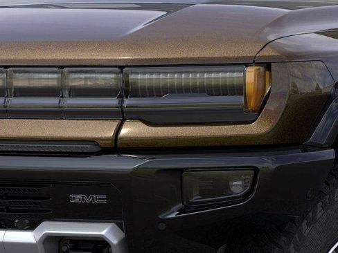 Used 2025 GMC Hummer EV 3X w/ Extreme Off-Road Package image 10