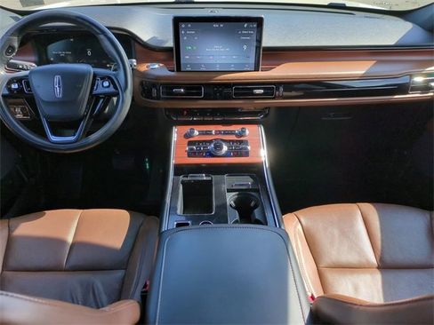 Used 2022 Lincoln Aviator Reserve w/ Elements Package Plus image 14