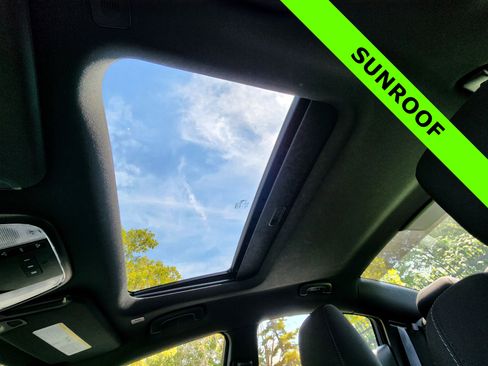 Used 2023 Dodge Charger R/T w/ Cold Weather Package image 18