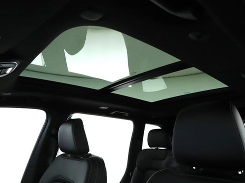 New 2026 Jeep Grand Cherokee Limited w/ Limited Altitude Package image 14