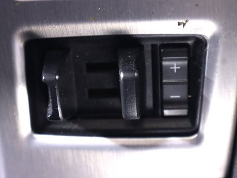Used 2016 Ford F150 Platinum w/ Technology Package AWD/4WD image 31