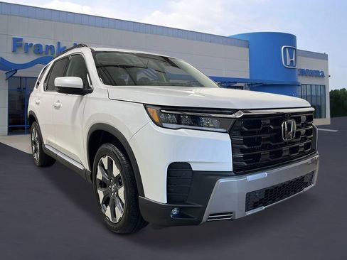 New 2026 Honda Pilot Touring image 9