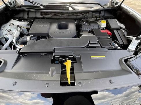 Used 2025 Nissan Murano Platinum w/ Cargo Package image 10