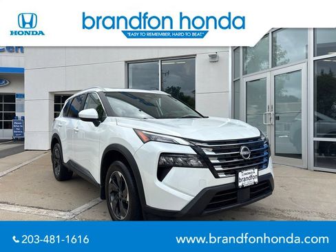 Used 2025 Nissan Rogue SV w/ SV Premium Package AWD/4WD image 1
