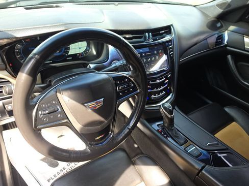 Used 2017 Cadillac CTS V w/ Luxury Package RWD image 13