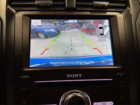 Used 2020 Ford Fusion Titanium image 18