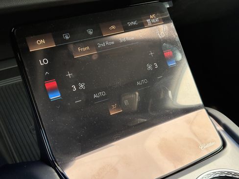 New 2026 Cadillac Vistiq Platinum image 27