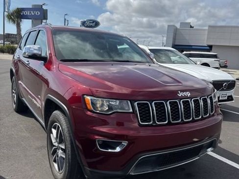 Used 2020 Jeep Grand Cherokee Limited image 3