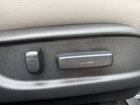Used 2017 Honda Accord EX-L image 24