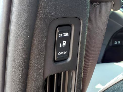 Used 2026 Honda Odyssey Elite image 14