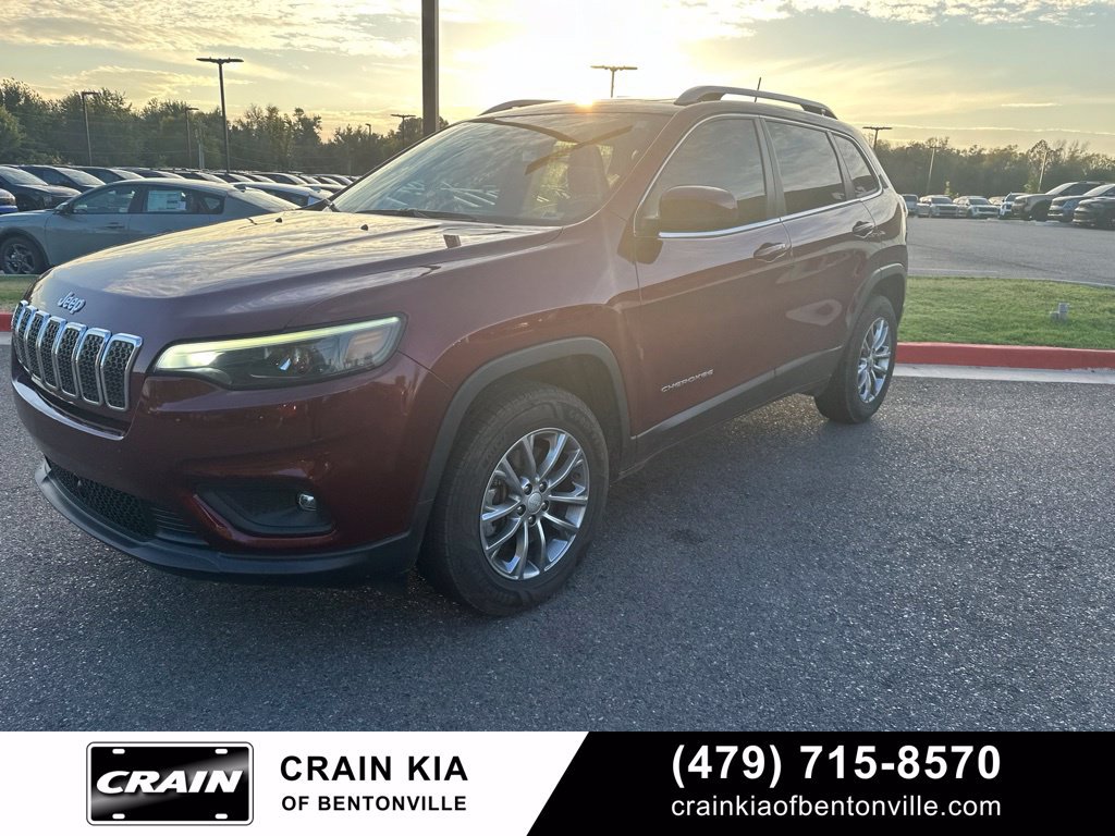 Used 2021 Jeep Cherokee Latitude Lux w/ Sun & Sound Group AWD/4WD image 6