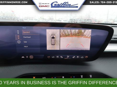 New 2026 Buick Enclave Avenir w/ Super Cruise Package FWD image 20