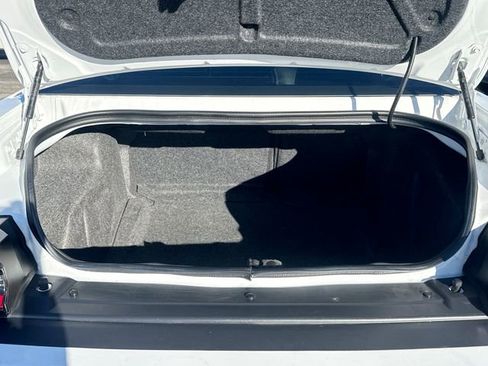 Used 2023 Dodge Challenger SXT image 17