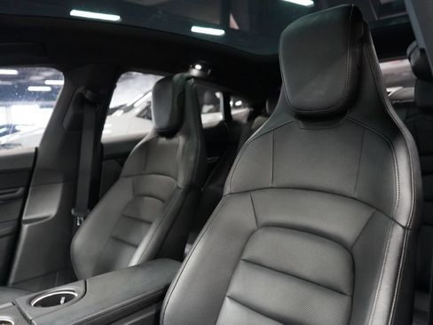 Used 2020 Porsche Taycan 4S w/ Premium Package AWD/4WD image 10
