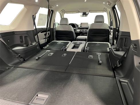 New 2025 Honda Pilot EX-L image 32